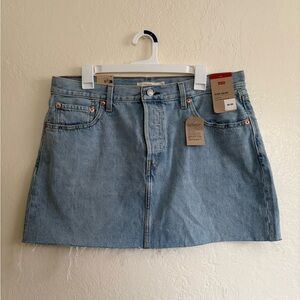 NWT Levi's Women's Blue Denim Icon Jean Skirt Size 32 Waist (14)